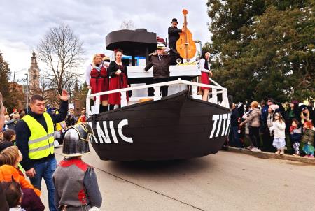 15 metrska ladja Titanic